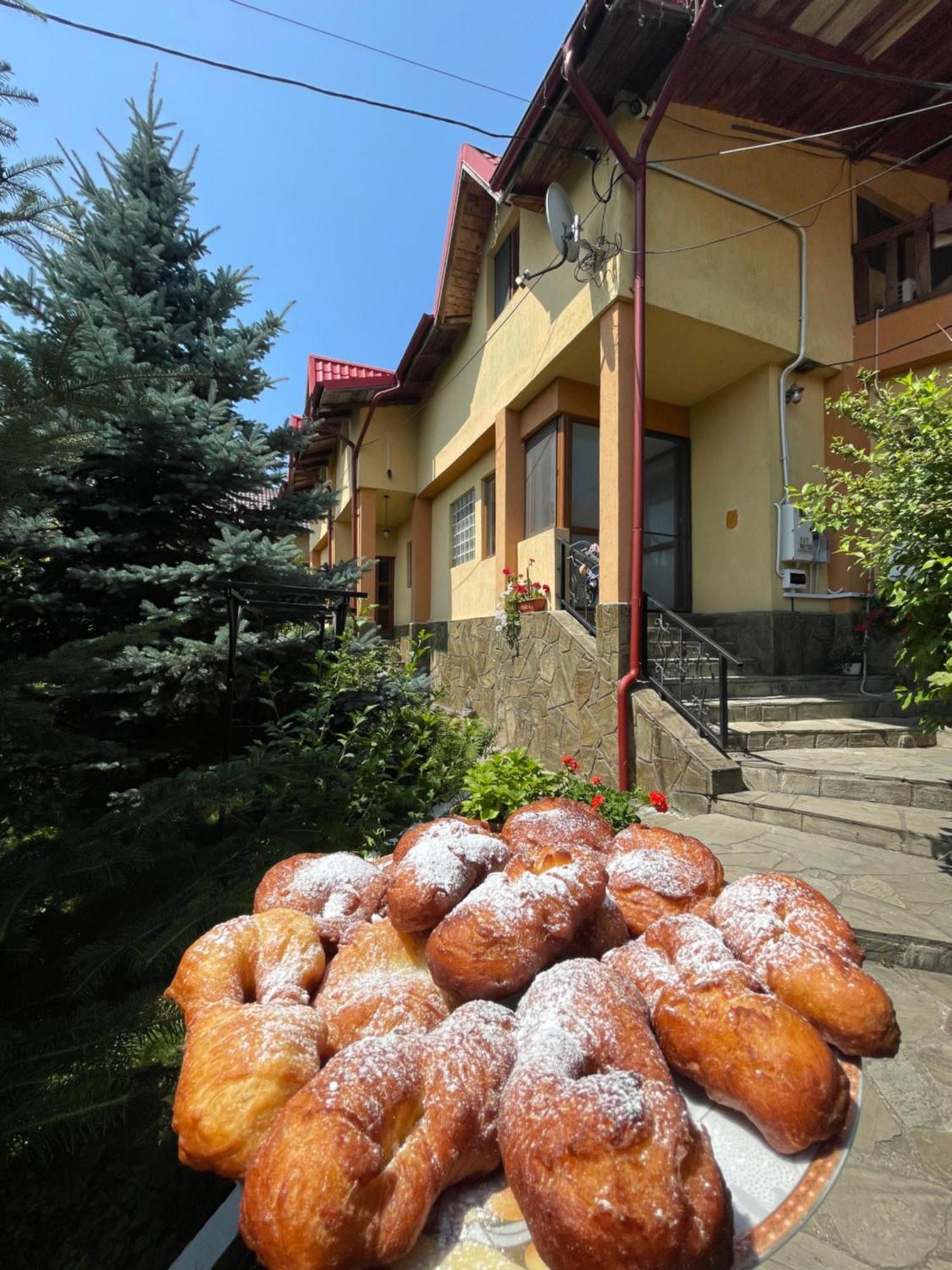 Pensiunea Portas Resort Slănic Esterno foto