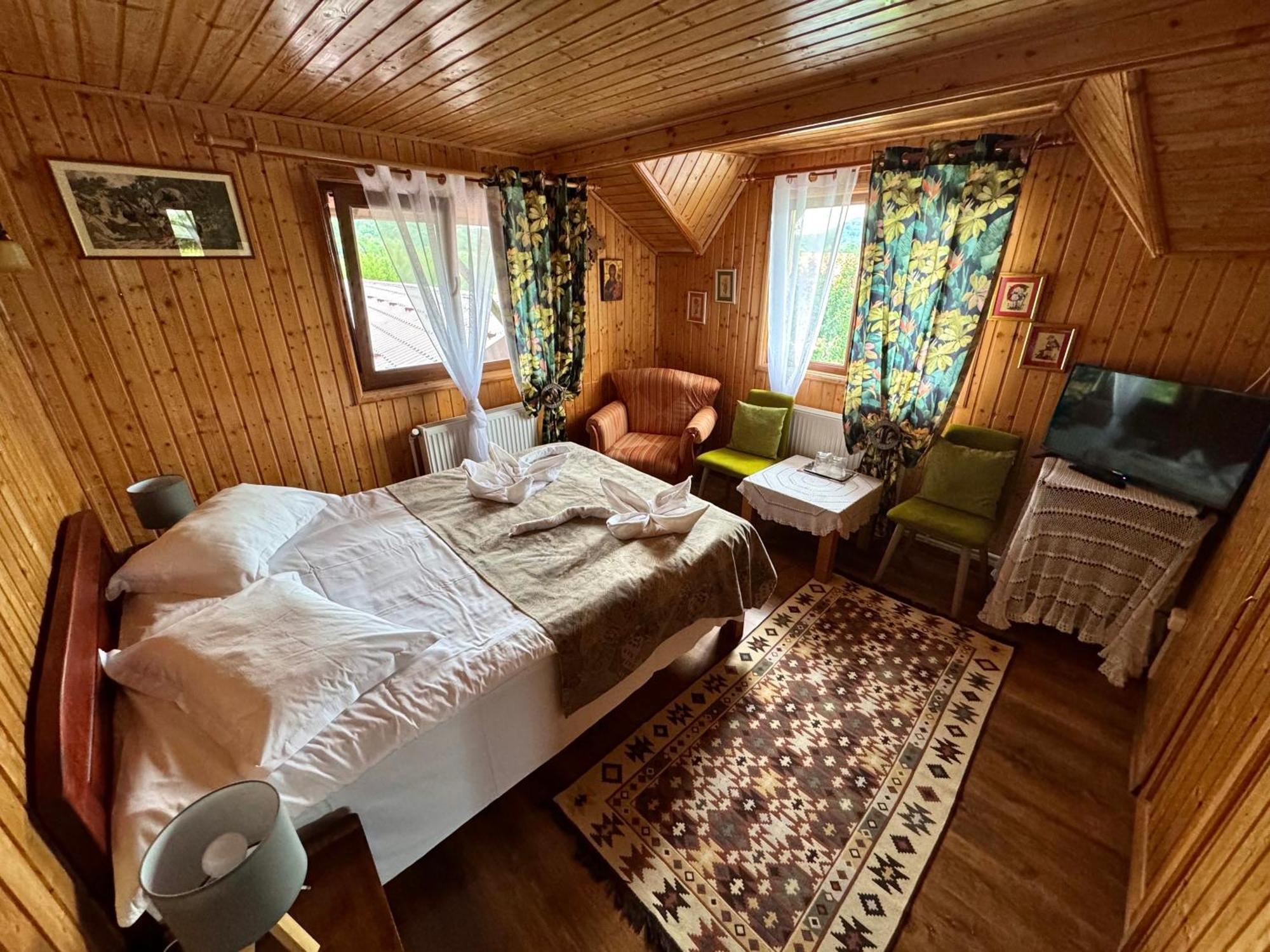 Pensiunea Portas Resort Slănic Esterno foto