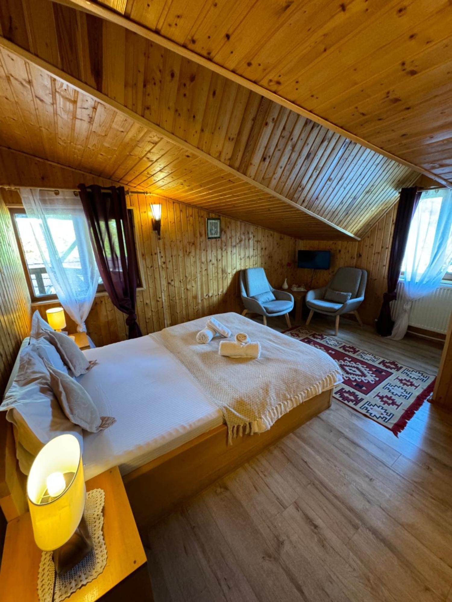 Pensiunea Portas Resort Slănic Esterno foto